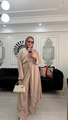 Noa Üçlü Takım